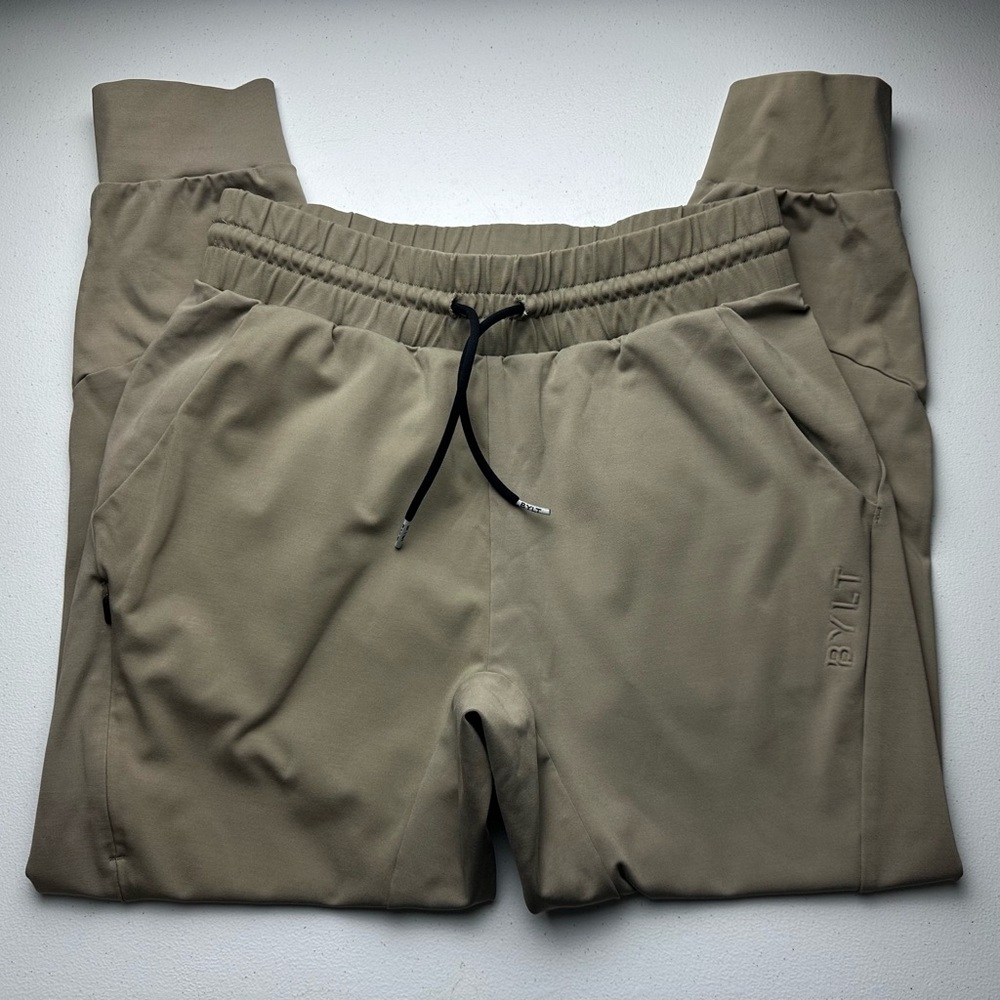 Bylt Basics Active Jogger Mens M Tan Athletic Pants Drawstring Zip Pocket